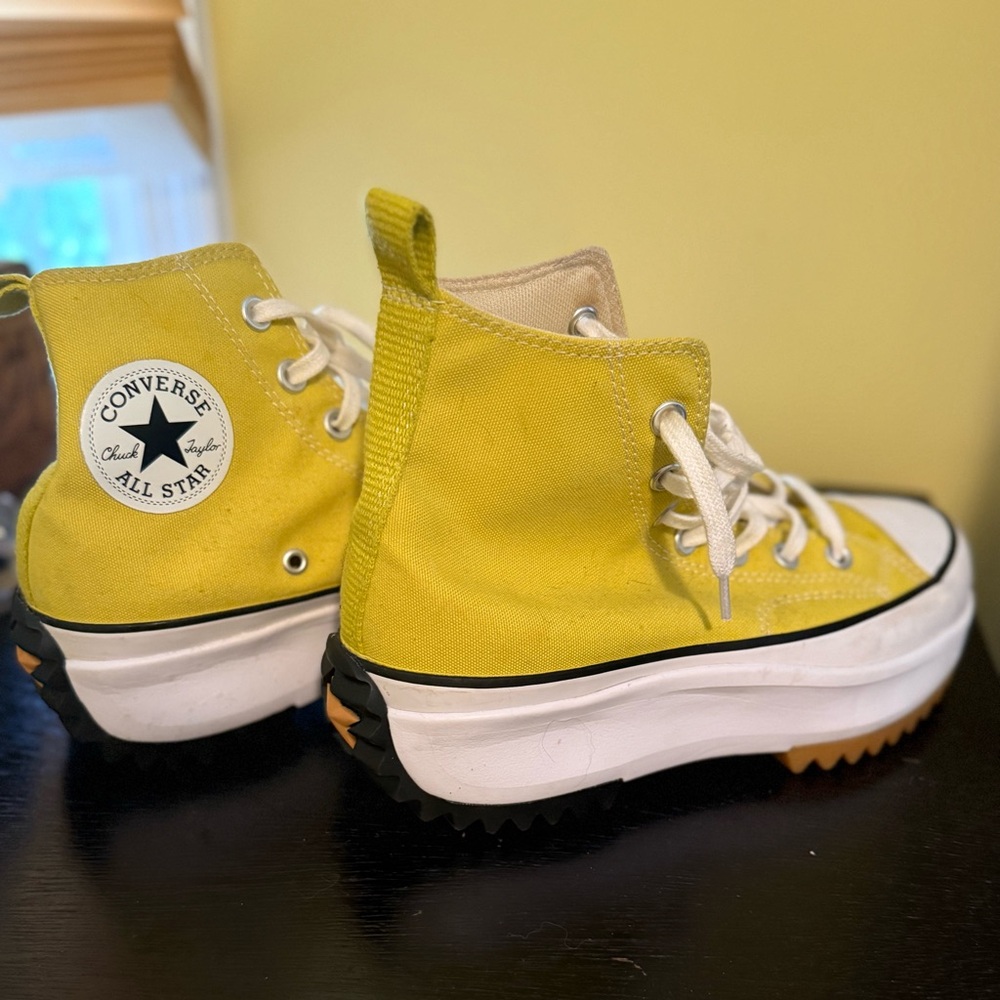 Converse Yellow Run Star‎ Hike Platform High-Top Sneakers with Star Heel Accent - Picture 2 of 8